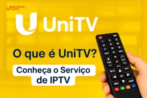 Thumbnail com fundo amarelo vibrante. À esquerda, aparece o logotipo da UniTV e os textos 'O que é UniTV?' e 'Conheça o Serviço de IPTV' em destaque. À direita, uma mão segura um controle remoto preto, simbolizando o uso do serviço.
